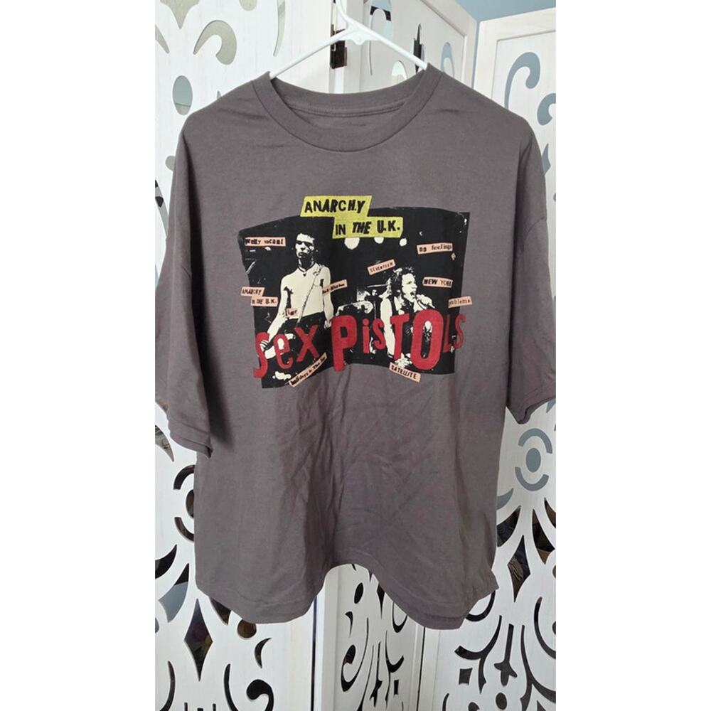 Sex Pistols Anarchy in the UK Graphic T-Shirt Gray Large NWOT Official Band Tee